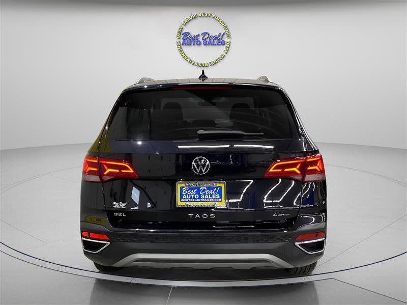 Used 2022 Volkswagen Taos SEL image 4