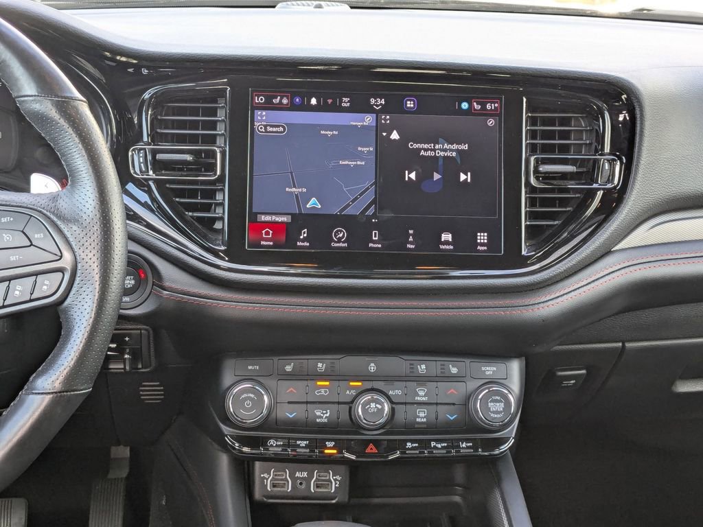 Used 2025 Dodge Durango GT image 22