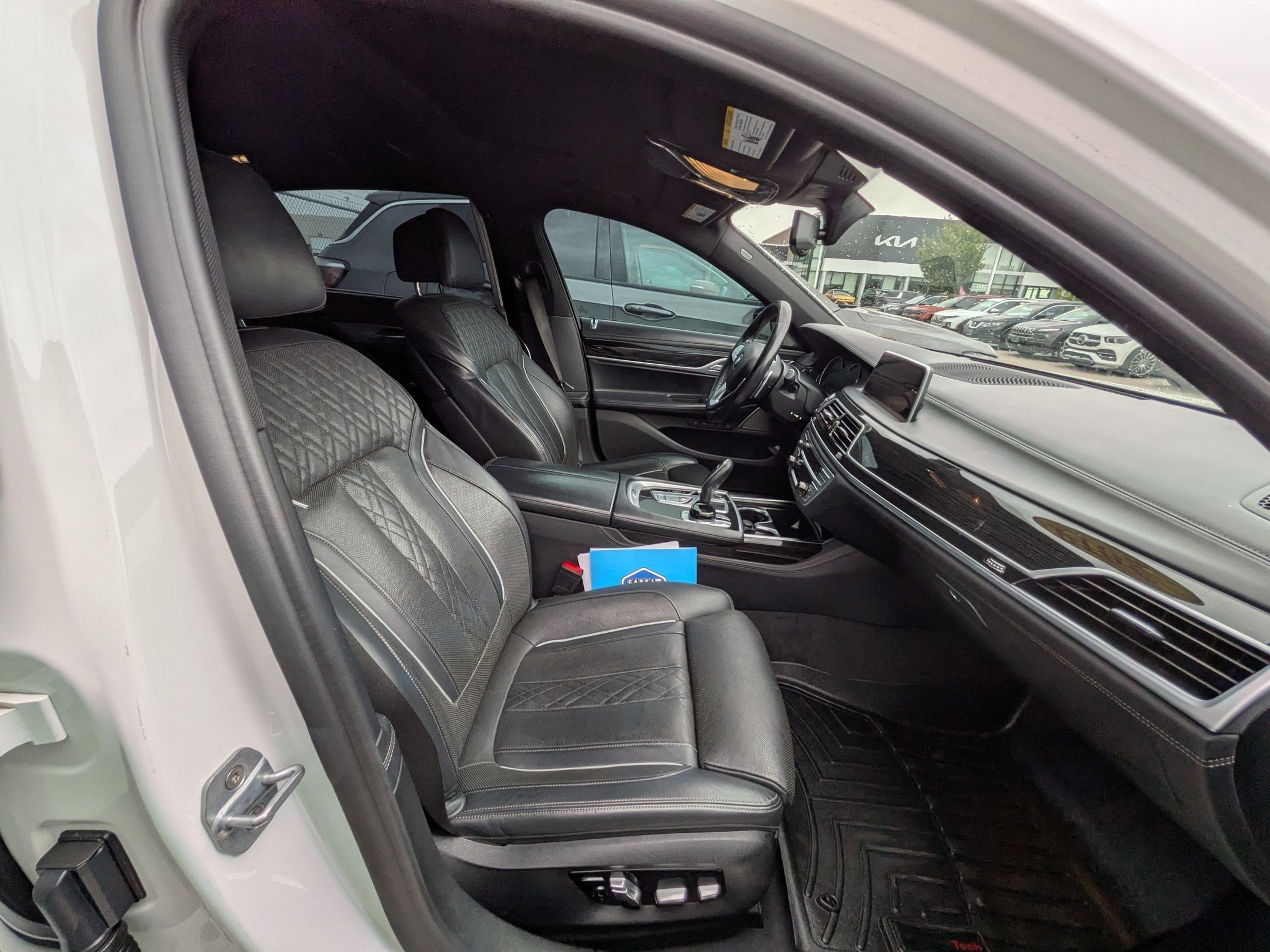 Used 2019 BMW 750i xDrive w/ Executive Package AWD/4WD image 29