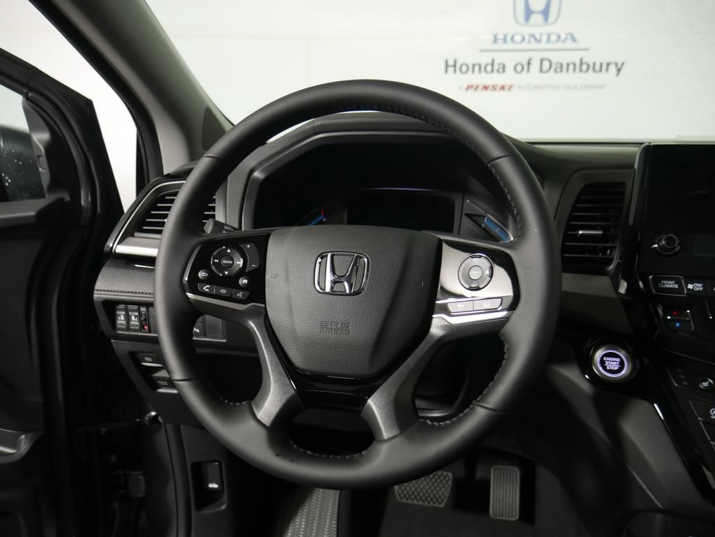 New 2026 Honda Odyssey Touring image 11