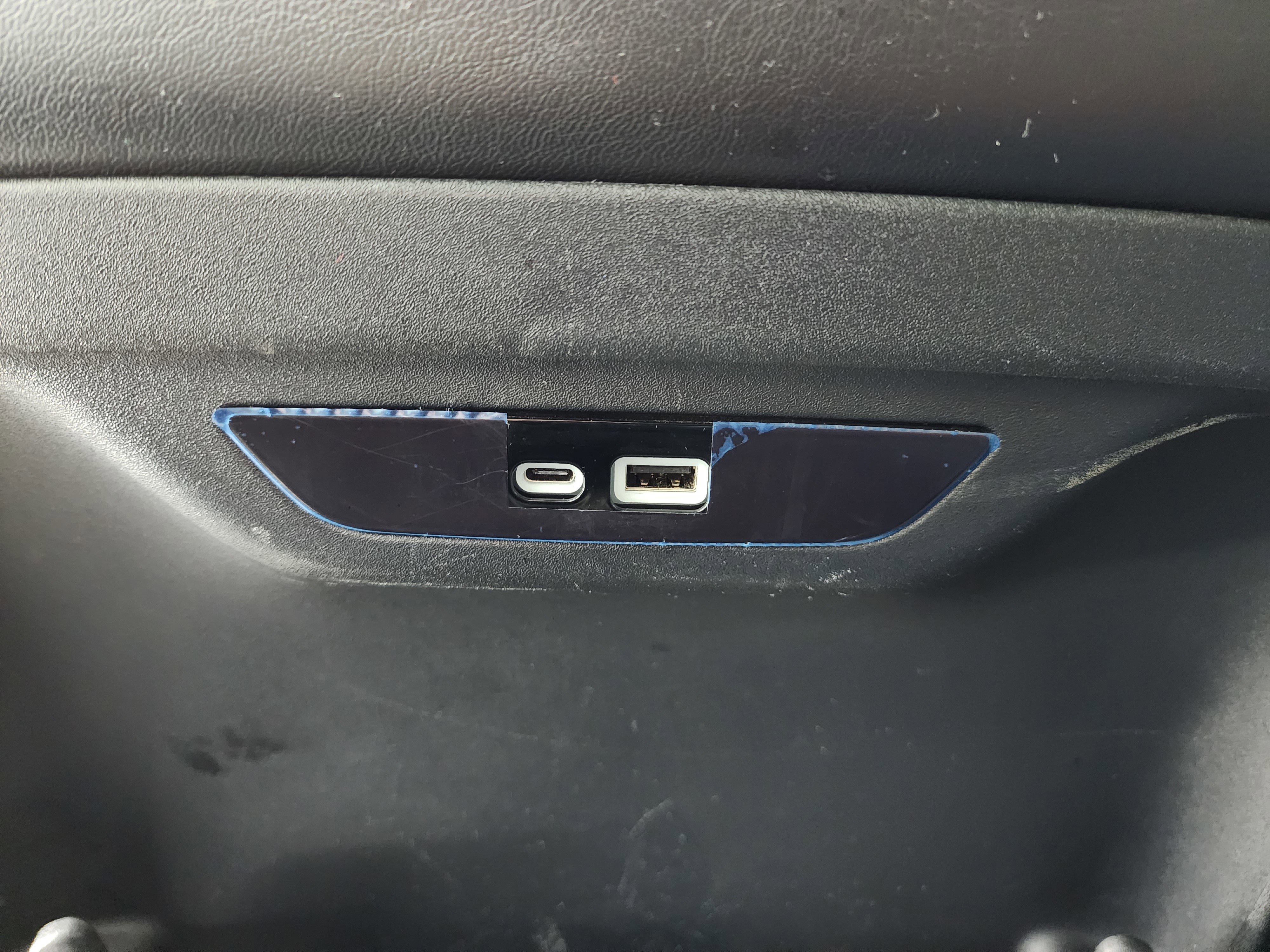 Used 2024 Chrysler Pacifica Touring-L image 39