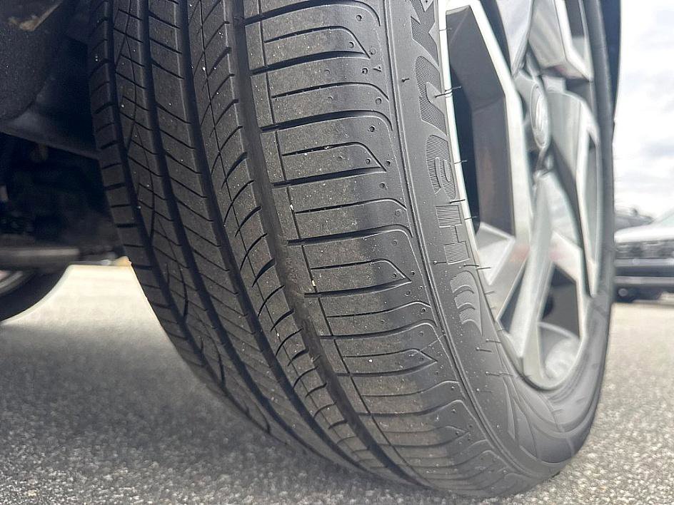 Certified 2025 Hyundai Palisade SEL image 10