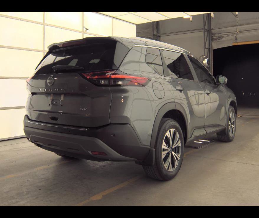 Used 2023 Nissan Rogue SV w/ SV Premium B Package image 11