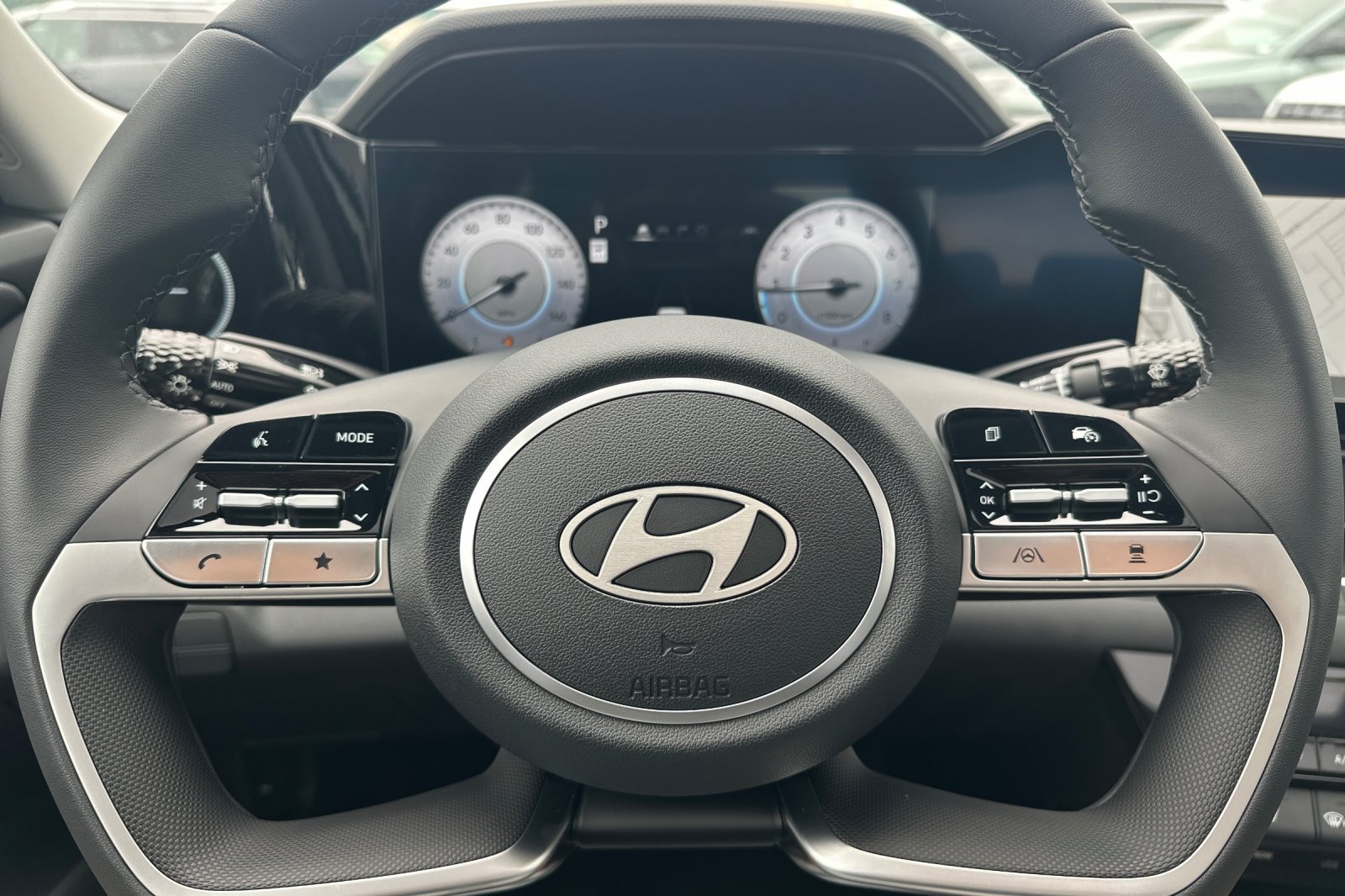 New 2026 Hyundai Elantra Limited FWD image 24