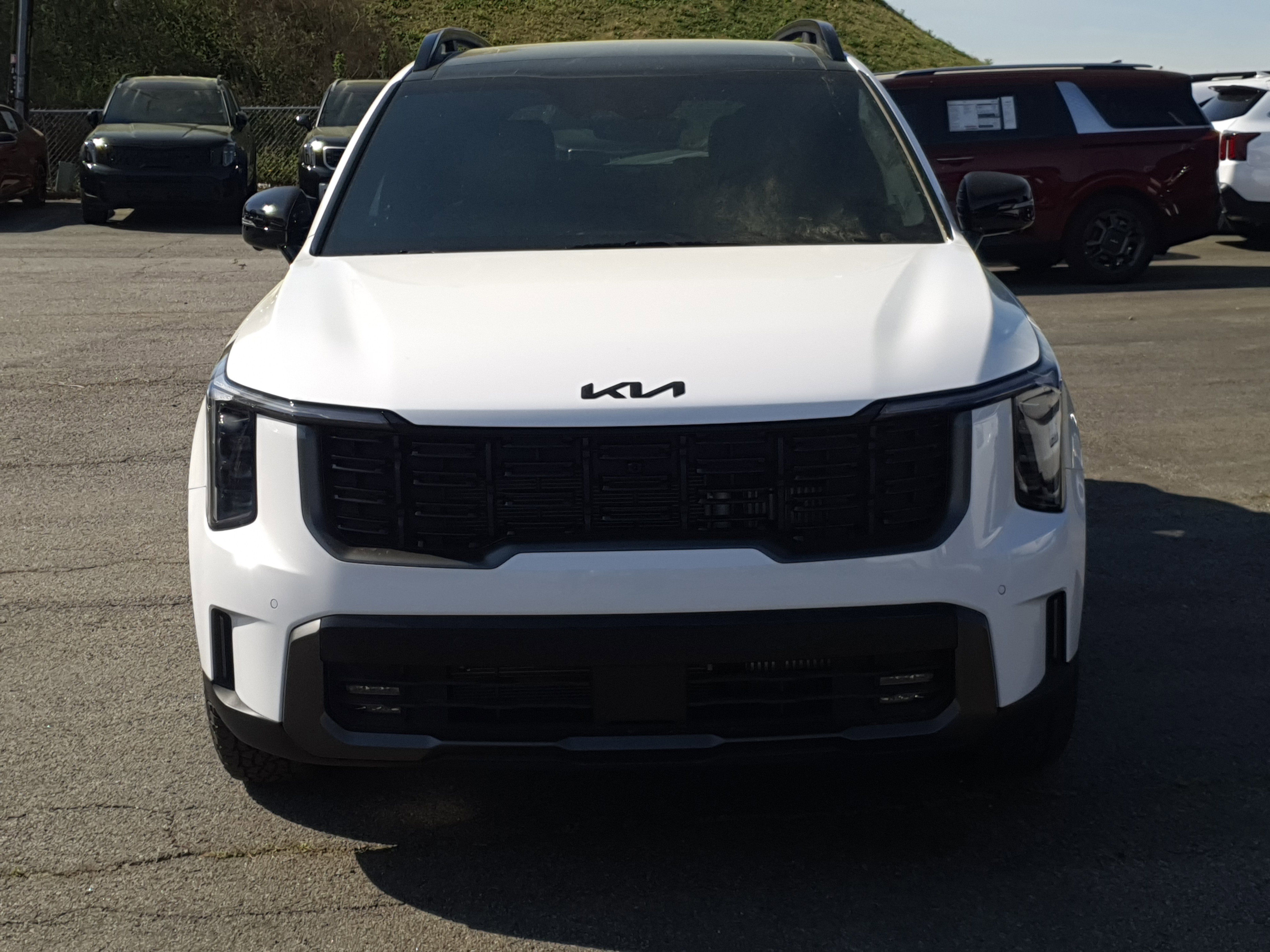 New 2025 Kia Sorento SX Prestige w/ Olive Brown Leather Package image 2