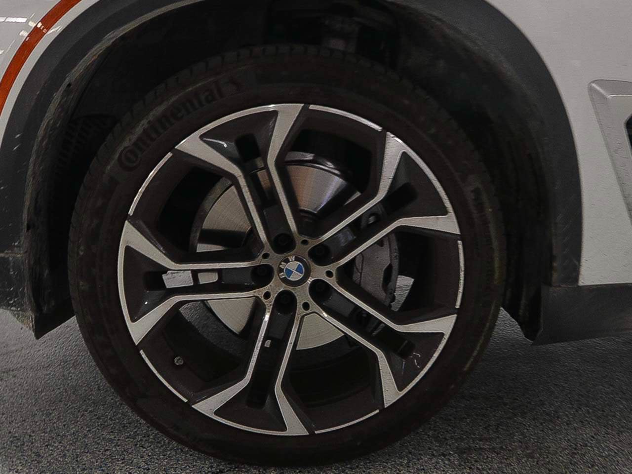 Used 2026 BMW X5 sDrive40i w/ Premium Package RWD image 5
