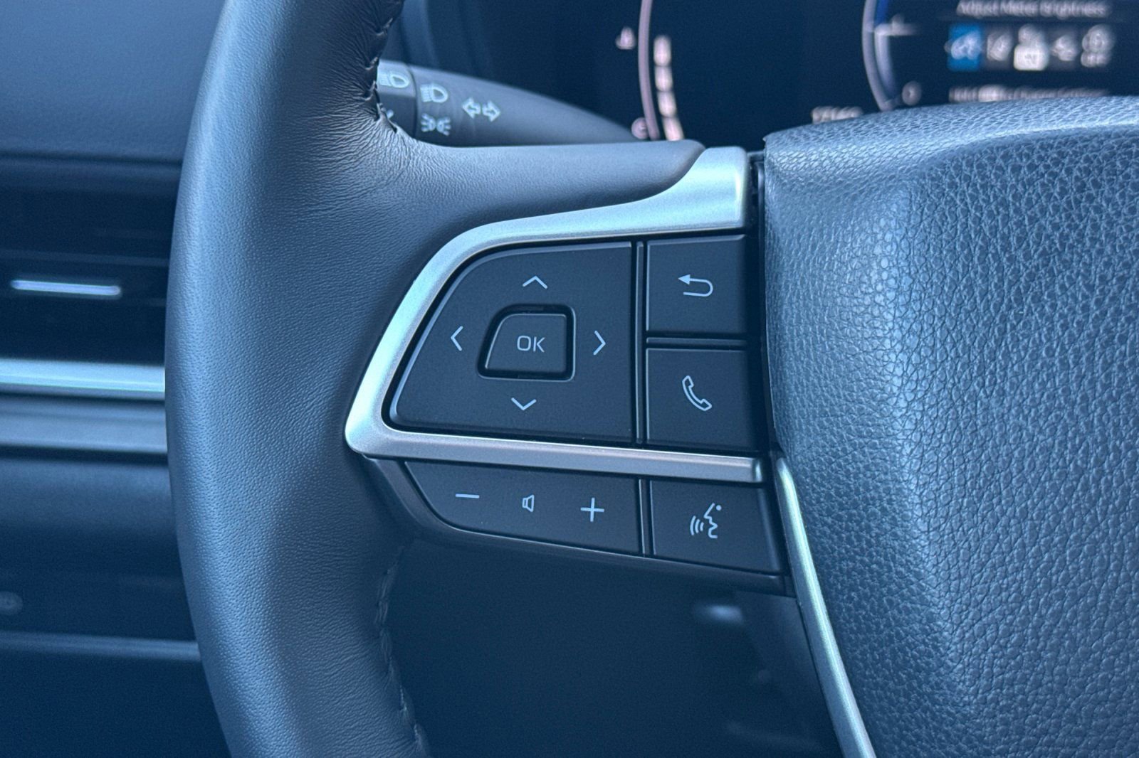 Certified 2025 Toyota Grand Highlander AWD image 30