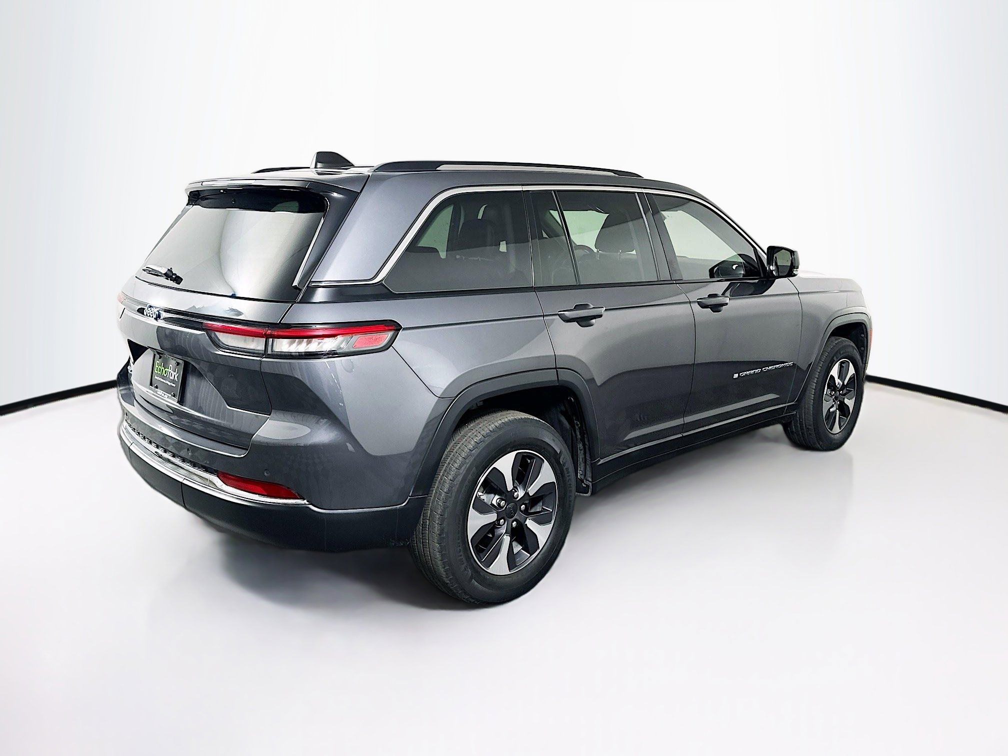 Used 2022 Jeep Grand Cherokee Limited 4xe image 9