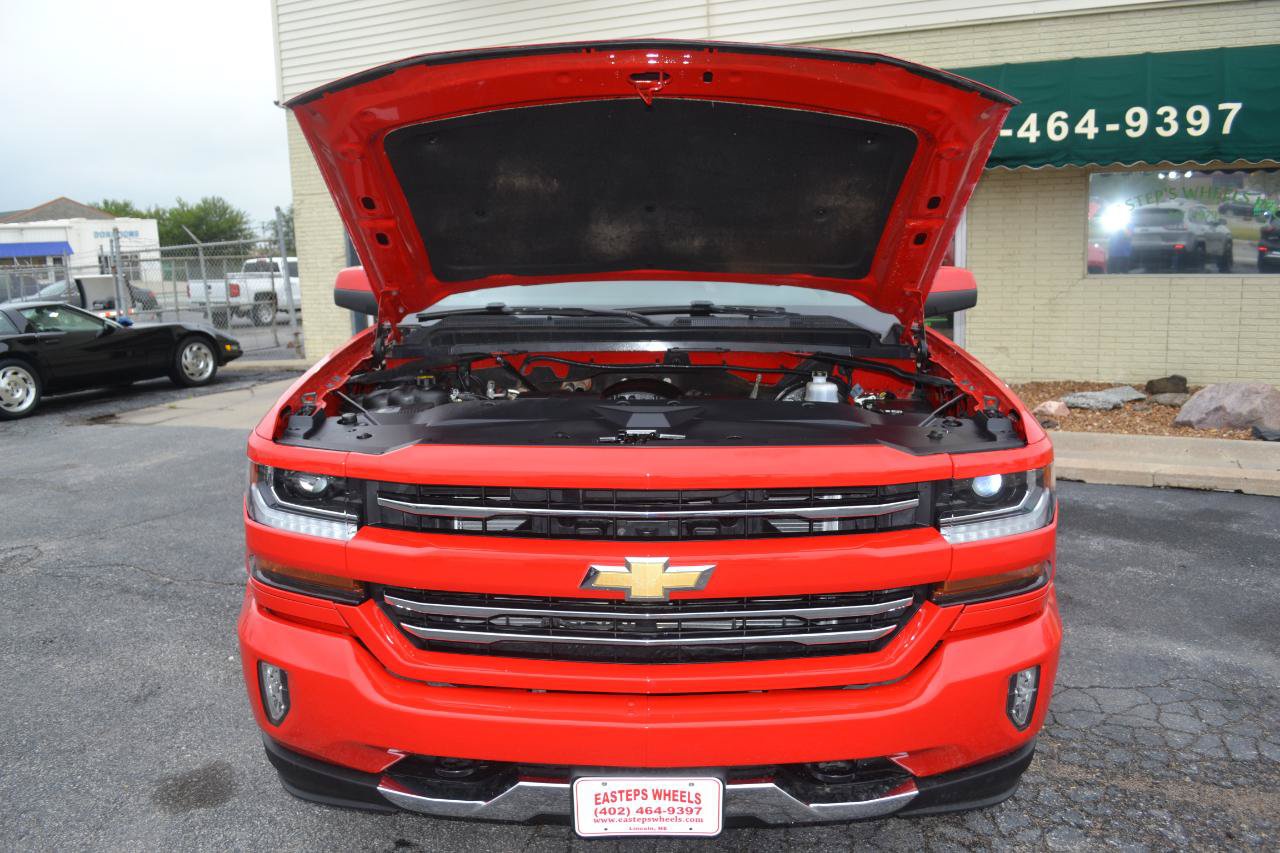 Used 2018 Chevrolet Silverado 1500 LT w/ Texas Edition AWD/4WD image 47