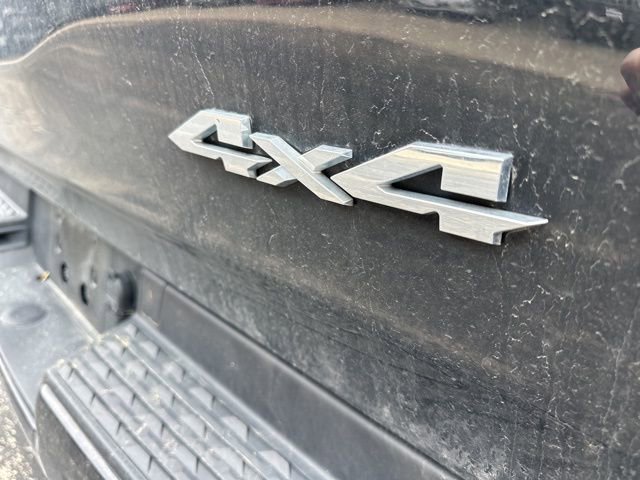 Used 2023 RAM 1500 Laramie AWD/4WD image 12