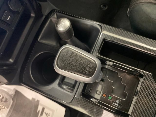 Certified 2022 Toyota 4Runner TRD Off-Road AWD/4WD image 21