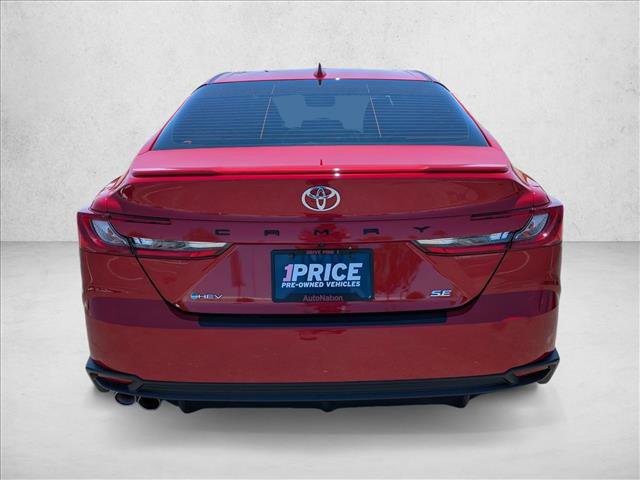 Used 2025 Toyota Camry SE w/ Convenience Package FWD image 7