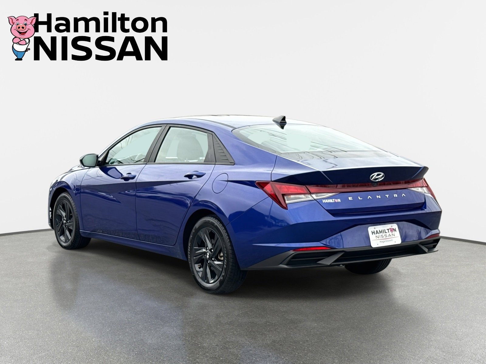 Used 2023 Hyundai Elantra SEL w/ Cargo Package image 4