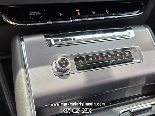 New 2026 Lincoln Aviator 2WD w/ Jet Appearance Package image 19