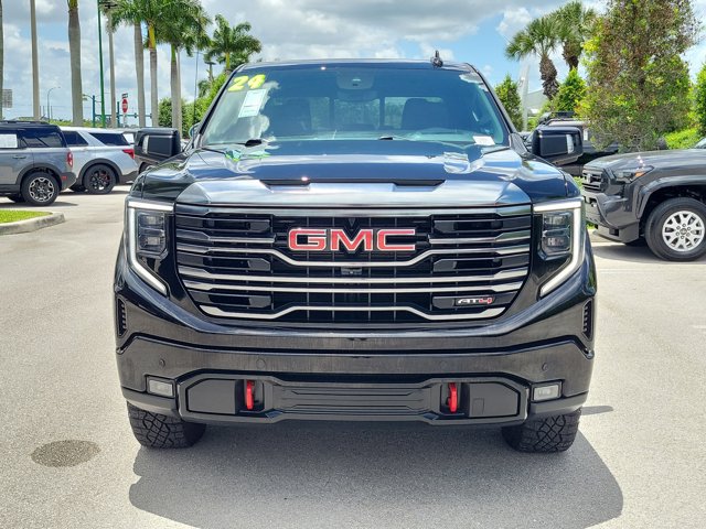 Used 2024 GMC Sierra 1500 AT4 w/ Technology Package AWD/4WD image 2
