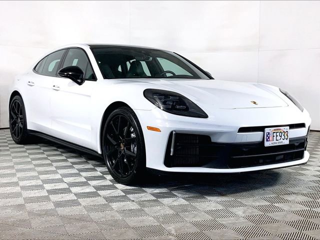 Used 2024 Porsche Panamera 4 image 7