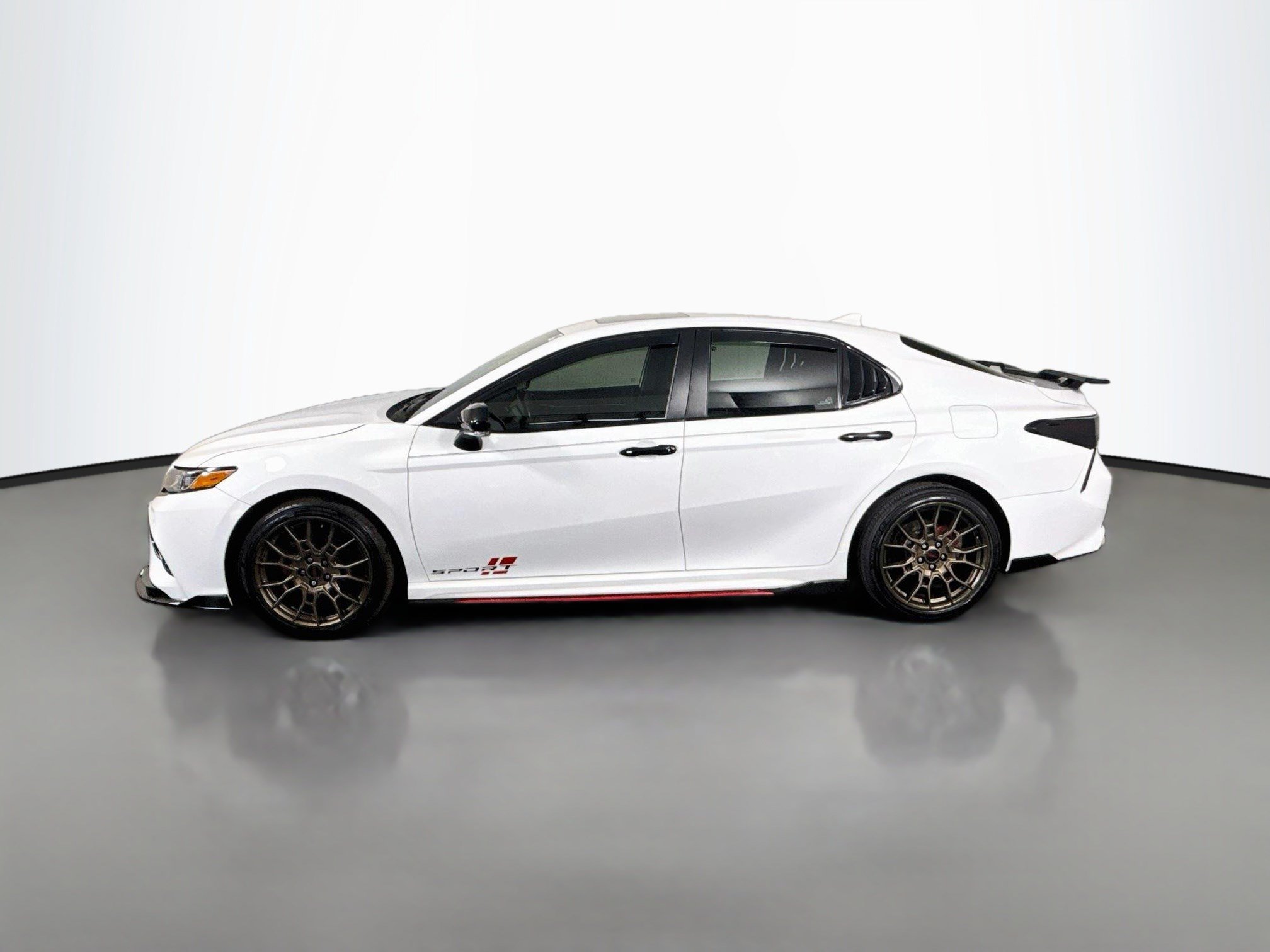 Used 2020 Toyota Camry SE w/ Convenience Package FWD image 6