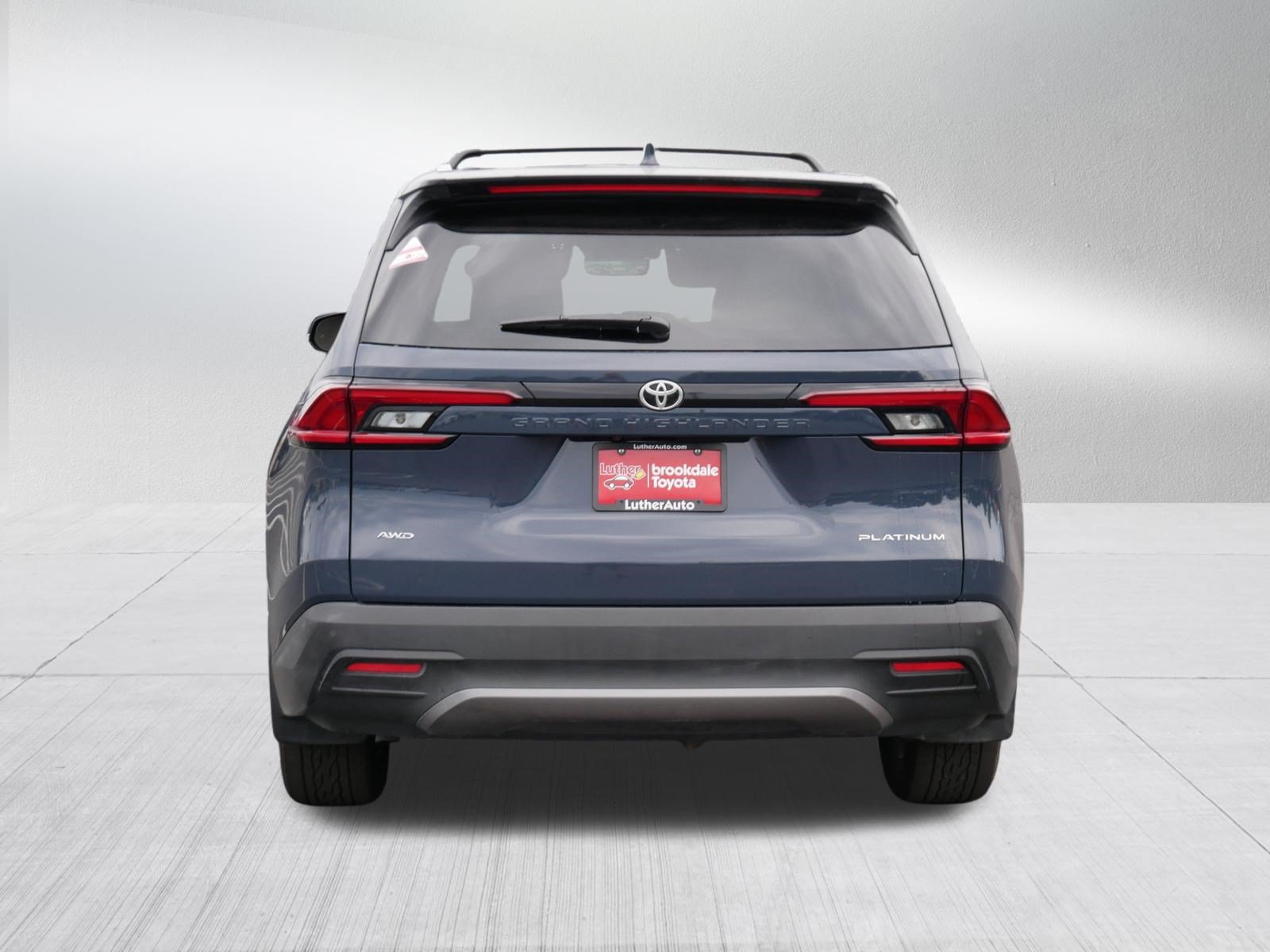 Certified 2025 Toyota Grand Highlander AWD image 6