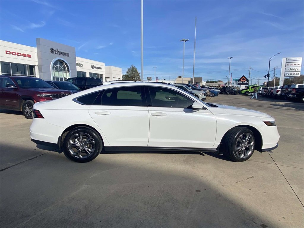 Used 2023 Honda Accord EX image 10