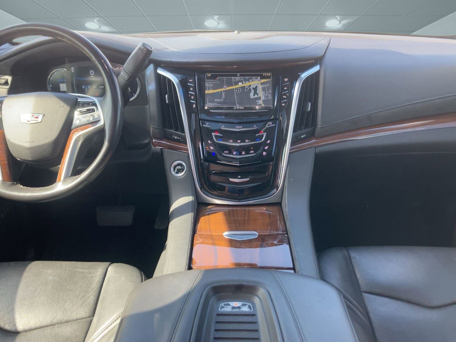 Used 2019 Cadillac Escalade Premium Luxury image 16