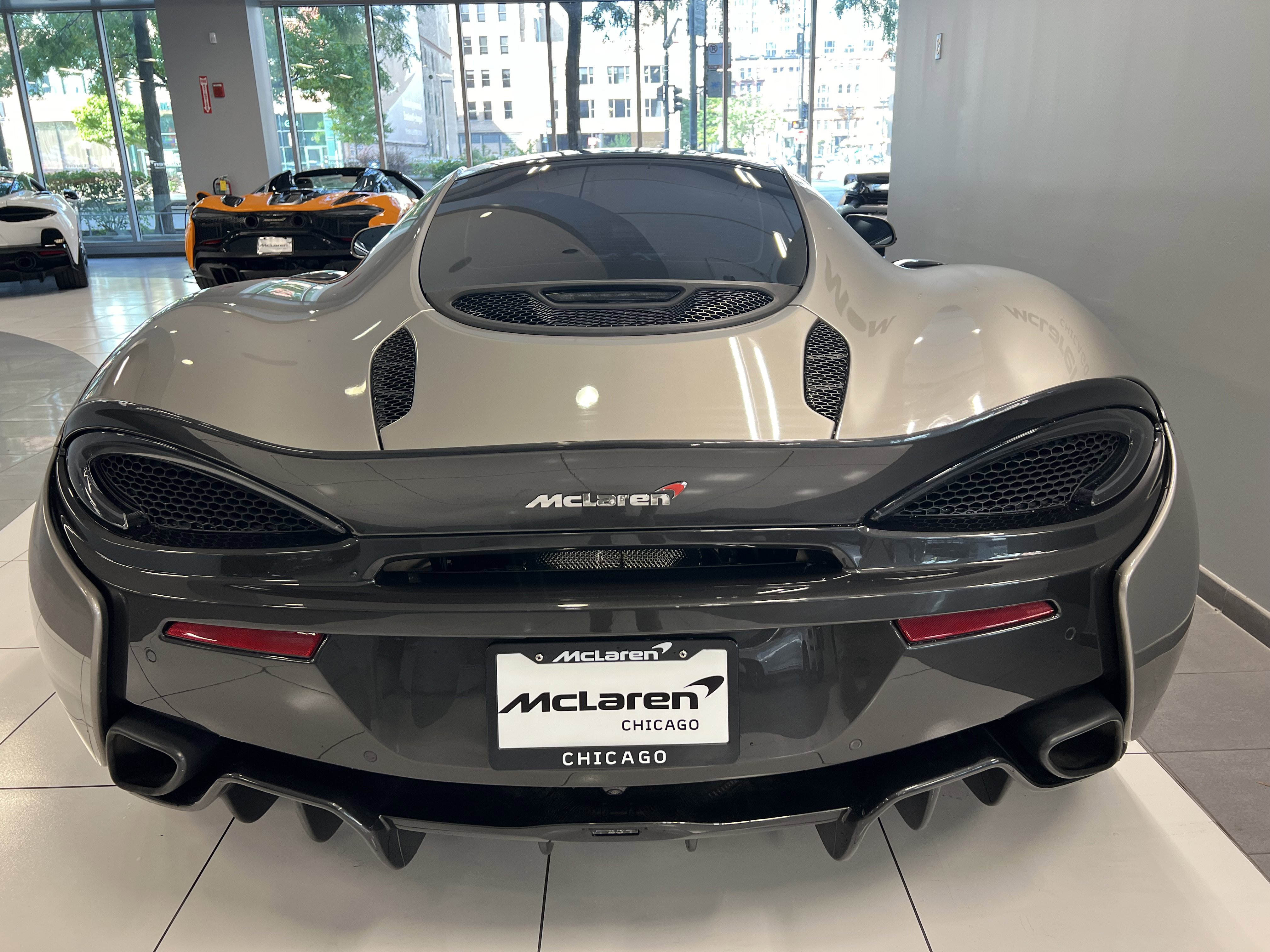 Used 2017 McLaren 570S image 10