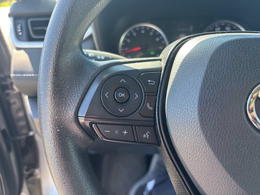 Used 2020 Toyota RAV4 LE w/ All Weather Liner Package AWD/4WD image 19