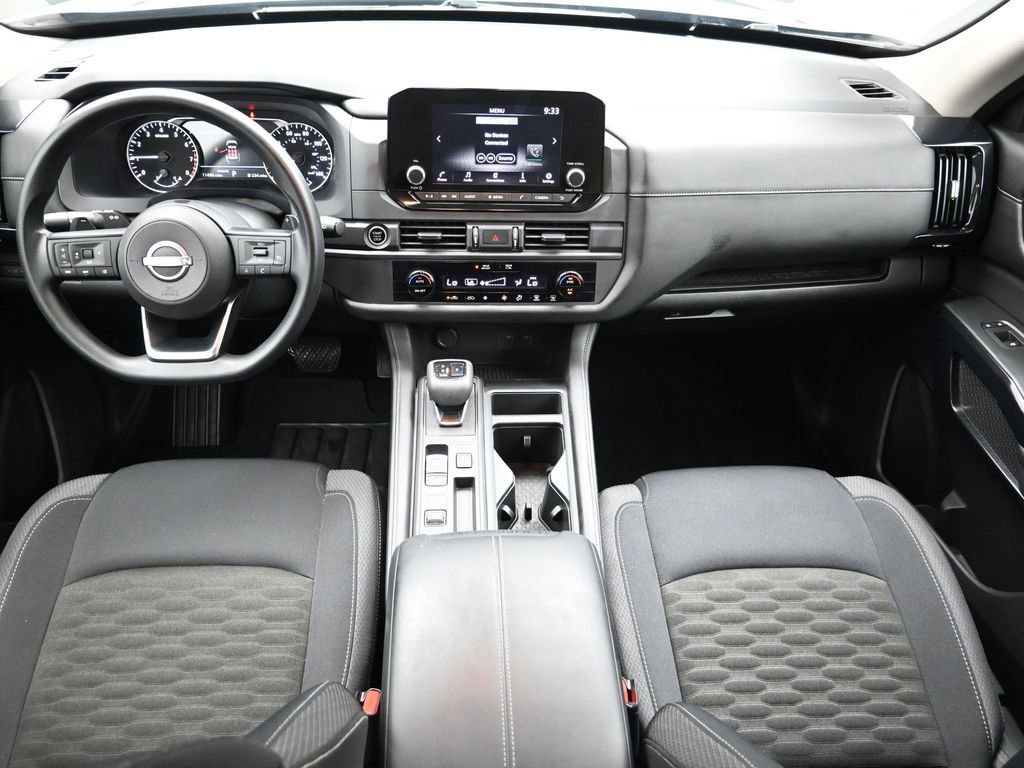 Used 2024 Nissan Pathfinder S image 19