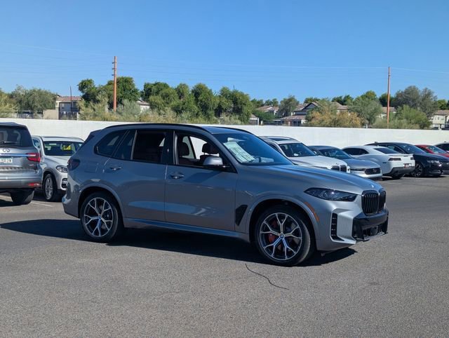 New 2026 BMW X5 xDrive50e w/ M Sport Package AWD/4WD image 4