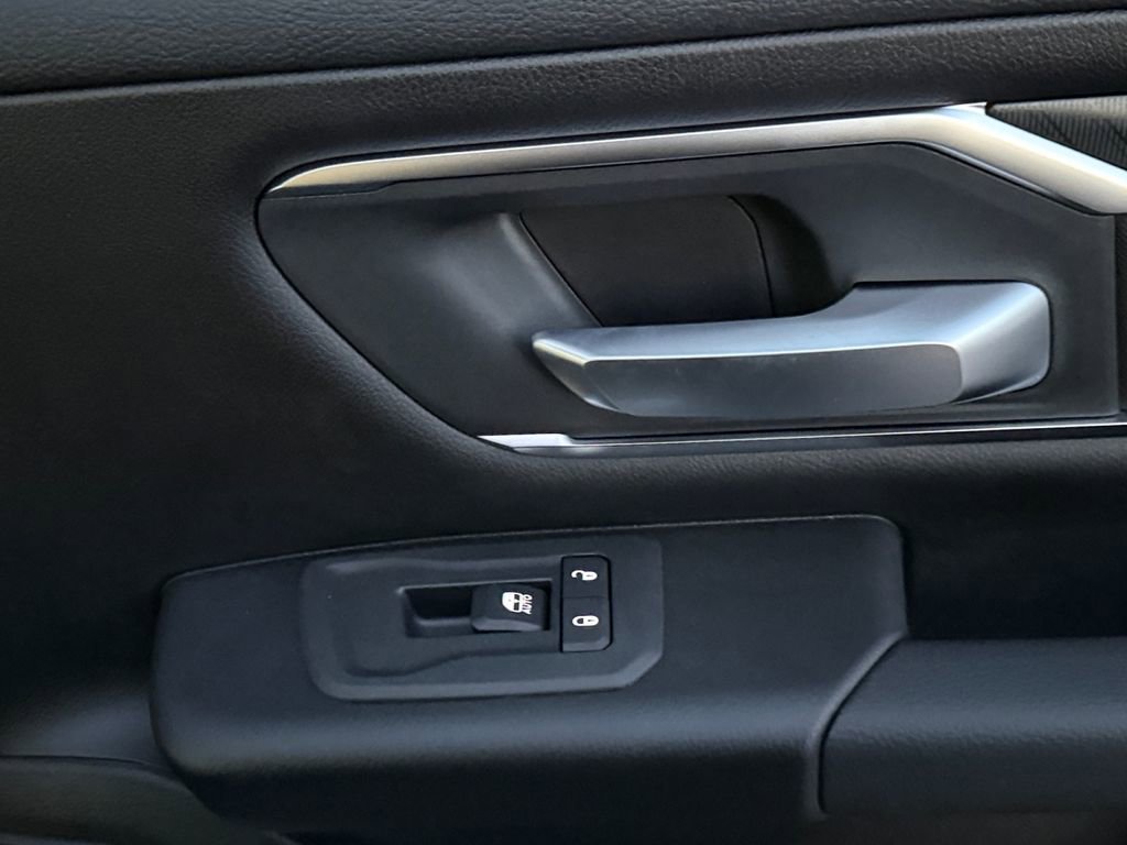 New 2026 RAM 1500 Big Horn AWD/4WD image 15