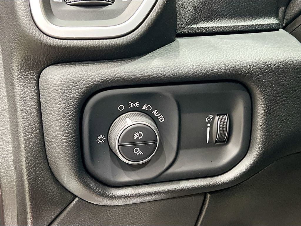 Used 2024 RAM 2500 Big Horn w/ Bed Utility Group image 18