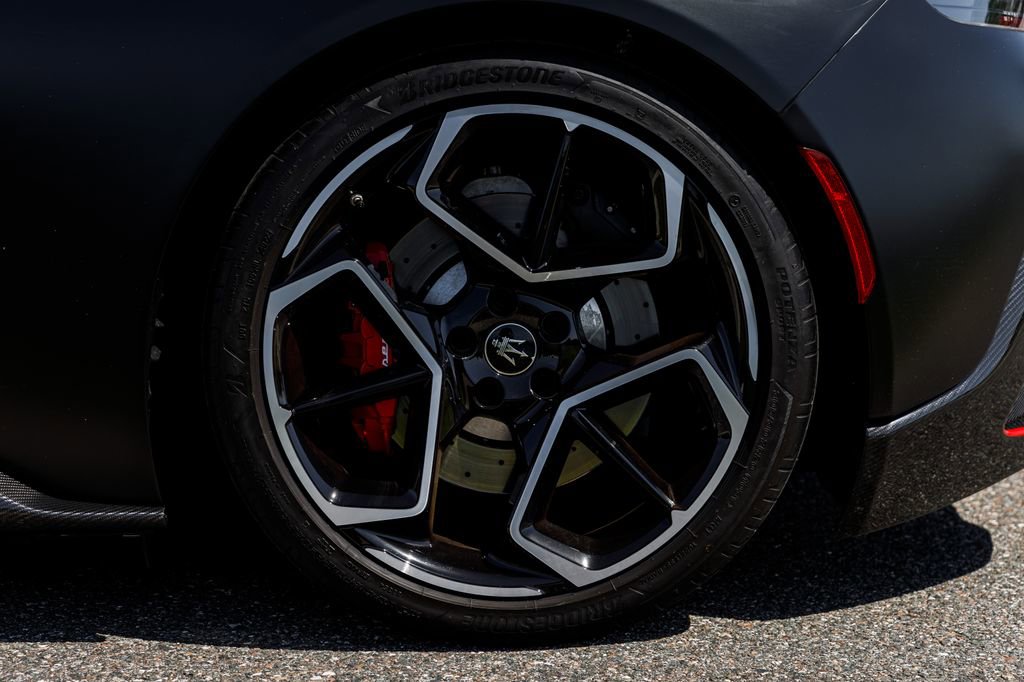 Used 2023 Maserati MC20 Spyder image 39