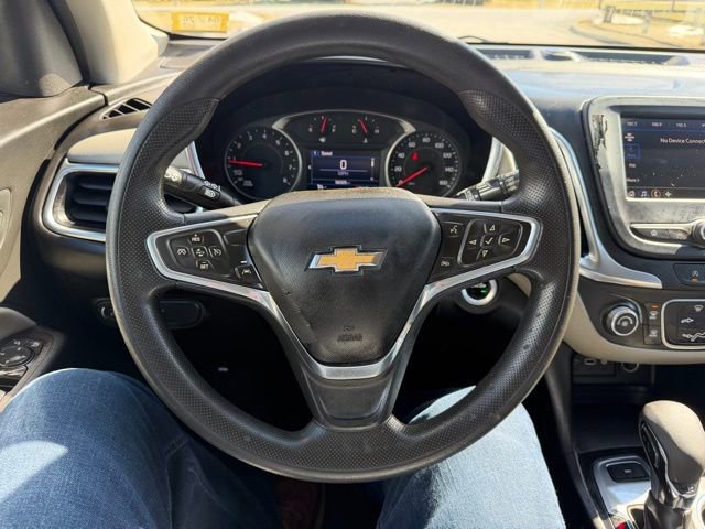 Used 2022 Chevrolet Equinox LS w/ LS Convenience Package image 24