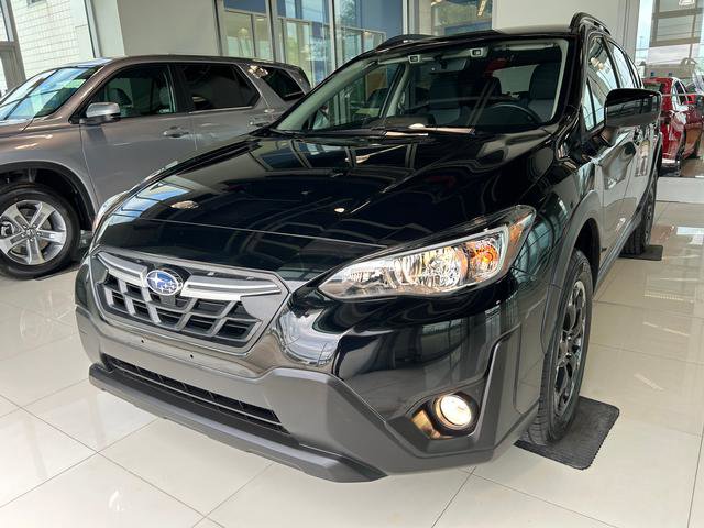 Used 2023 Subaru Crosstrek 2.0i Premium image 2