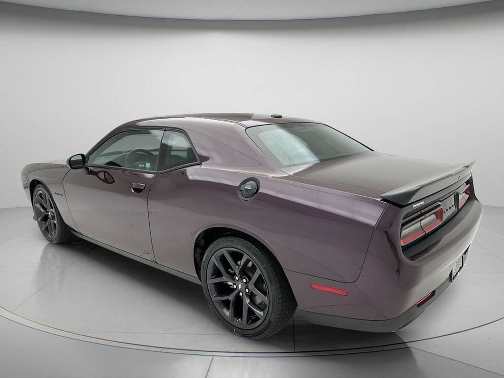 Used 2022 Dodge Challenger R/T w/ Blacktop Package RWD image 4