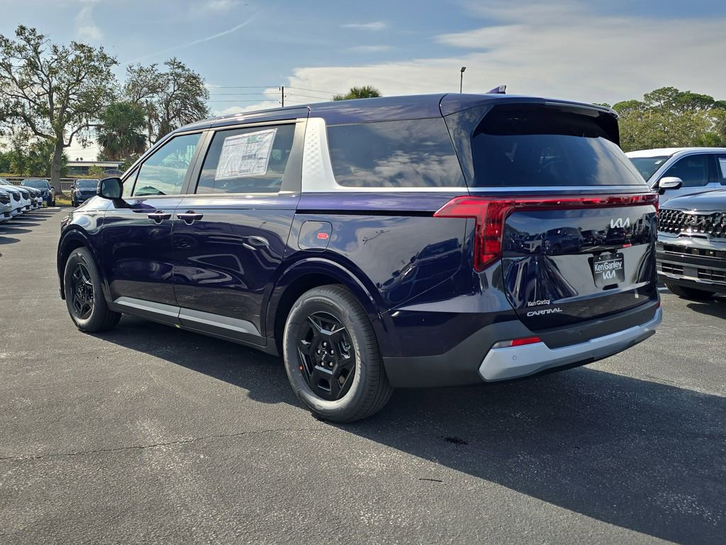 New 2026 Kia Carnival image 6