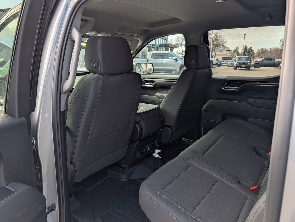 New 2026 GMC Sierra 1500 SLE image 13