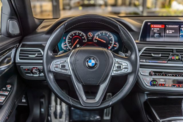 Used 2019 BMW 740i w/ Executive Package image 29