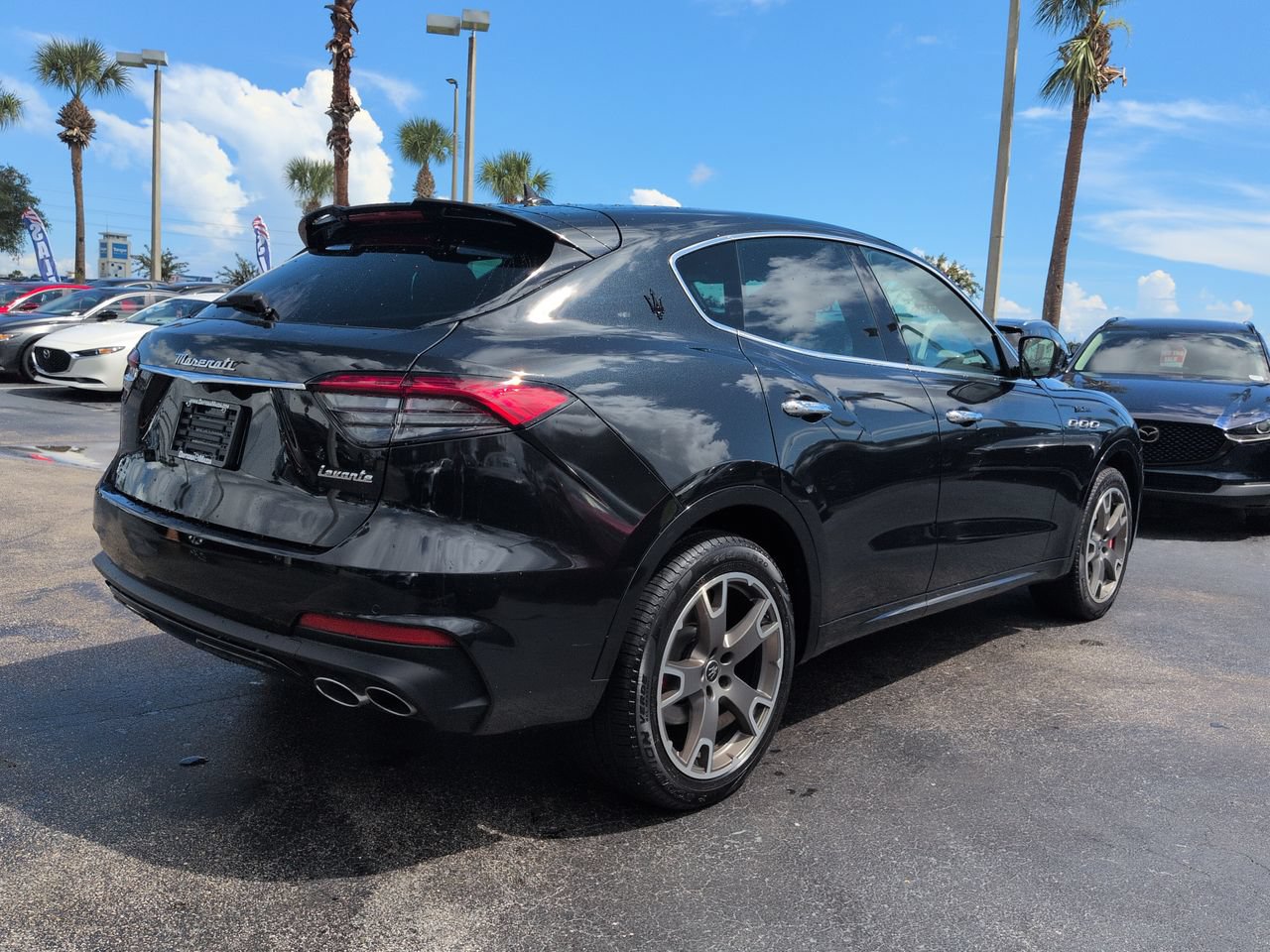 Used 2023 Maserati Levante Modena AWD/4WD image 4