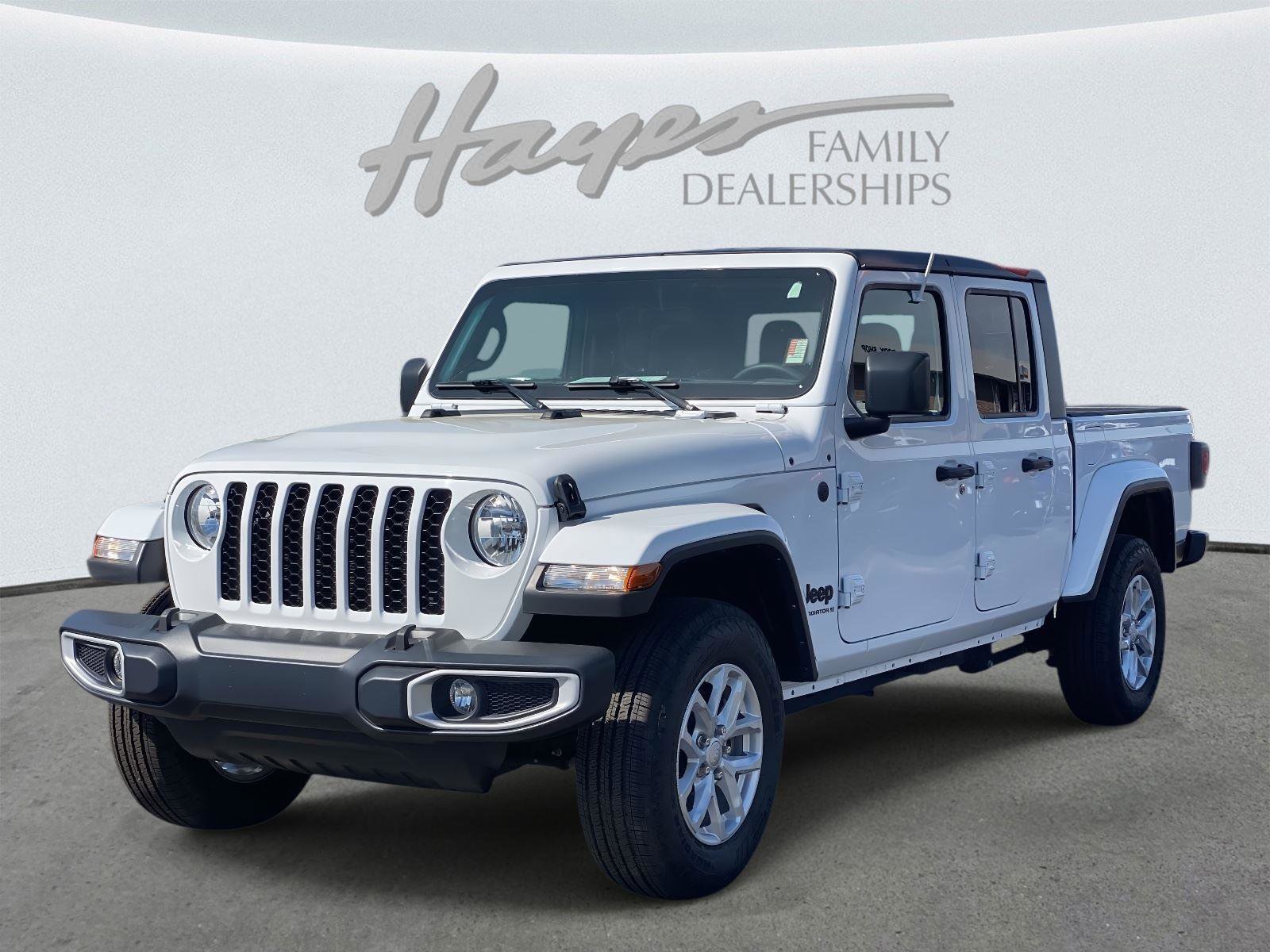 Certified 2023 Jeep Gladiator Sport image 8