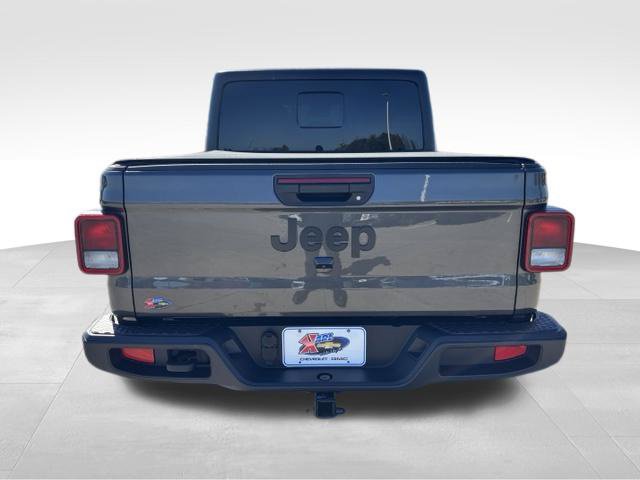 Used 2024 Jeep Gladiator Sport AWD/4WD image 4