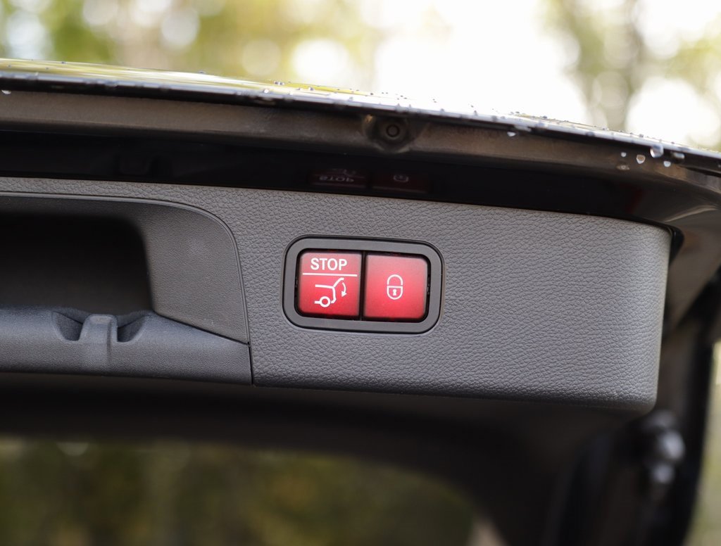 Used 2021 Mercedes-Benz GLC 300 GLC 300 image 30