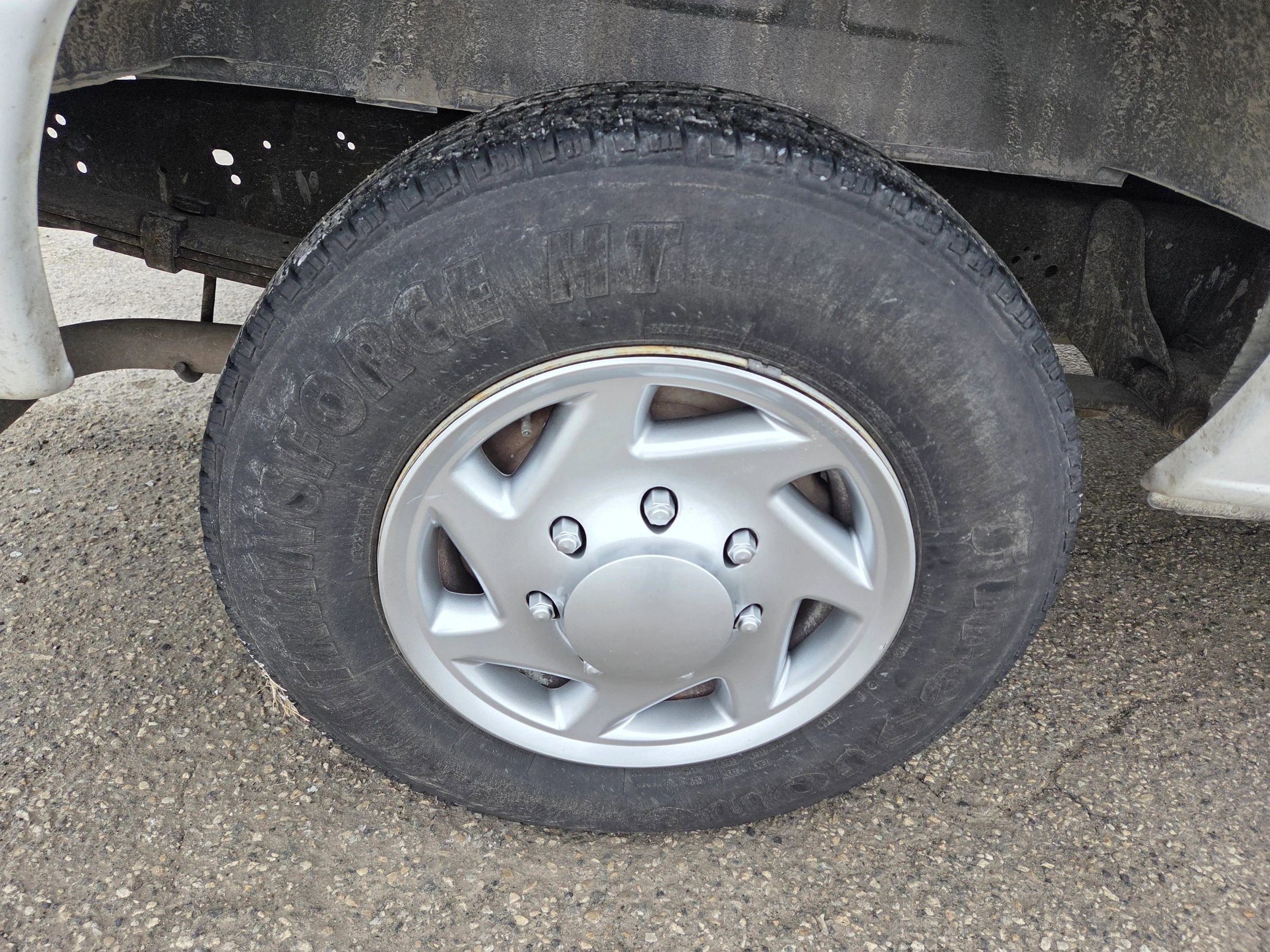 Used 2009 Ford E-150 and Econoline 150 image 21