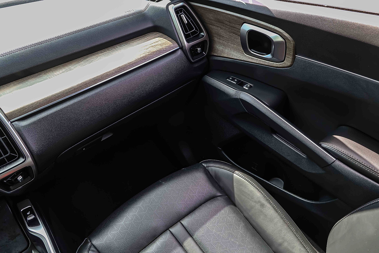 Certified 2023 Kia Sorento X-Line EX AWD/4WD image 18