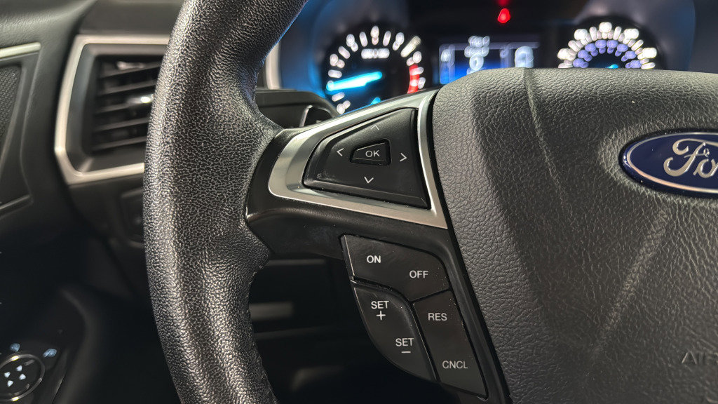 Used 2016 Ford Edge SEL w/ Class II Trailer Tow Package image 21