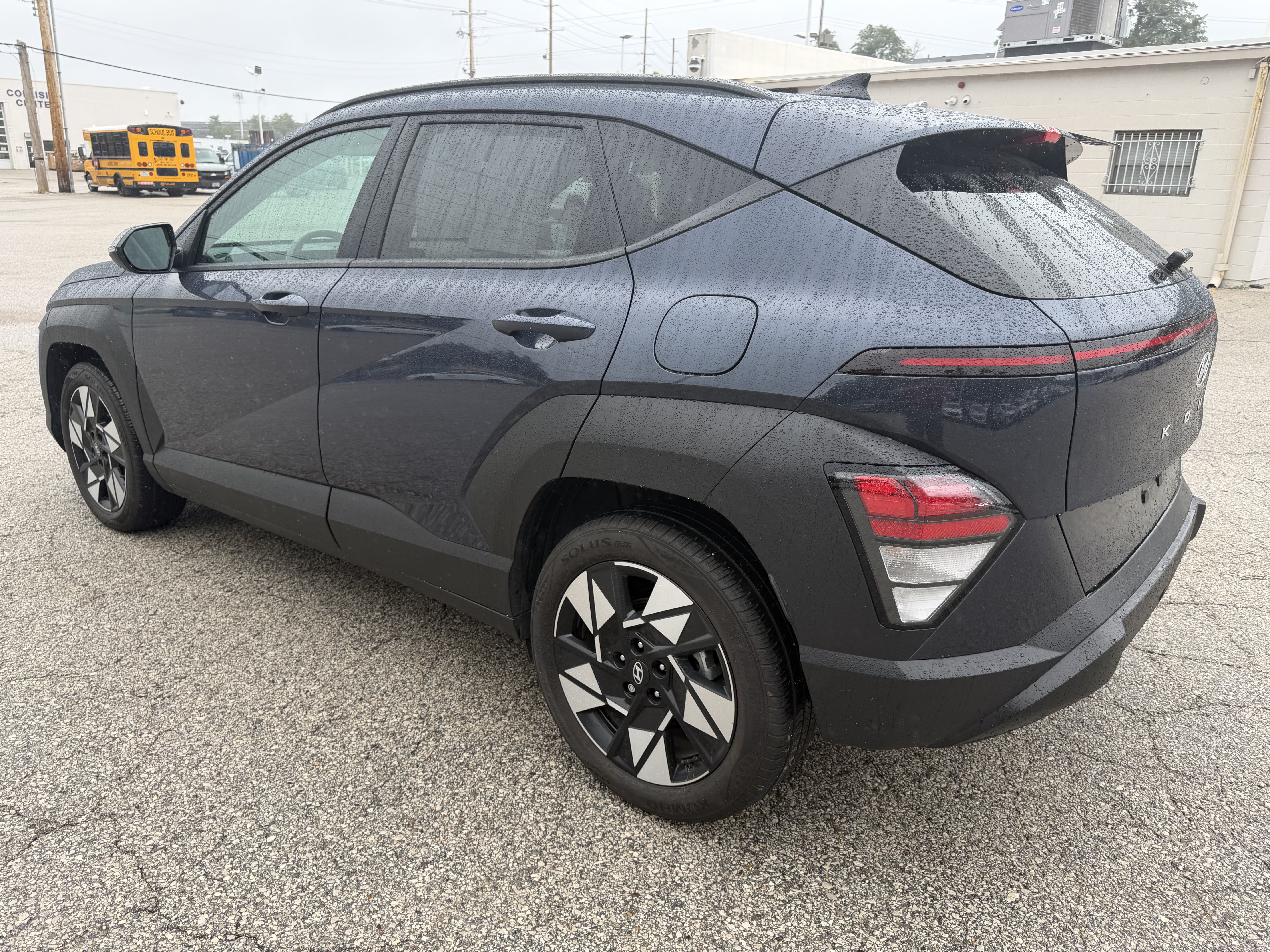 Used 2024 Hyundai Kona SEL FWD image 5
