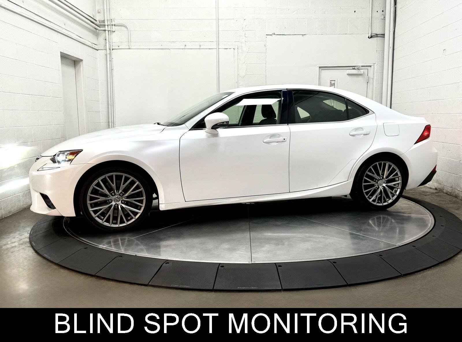 Used 2016 Lexus IS 300 AWD w/ Navigation System Package image 4