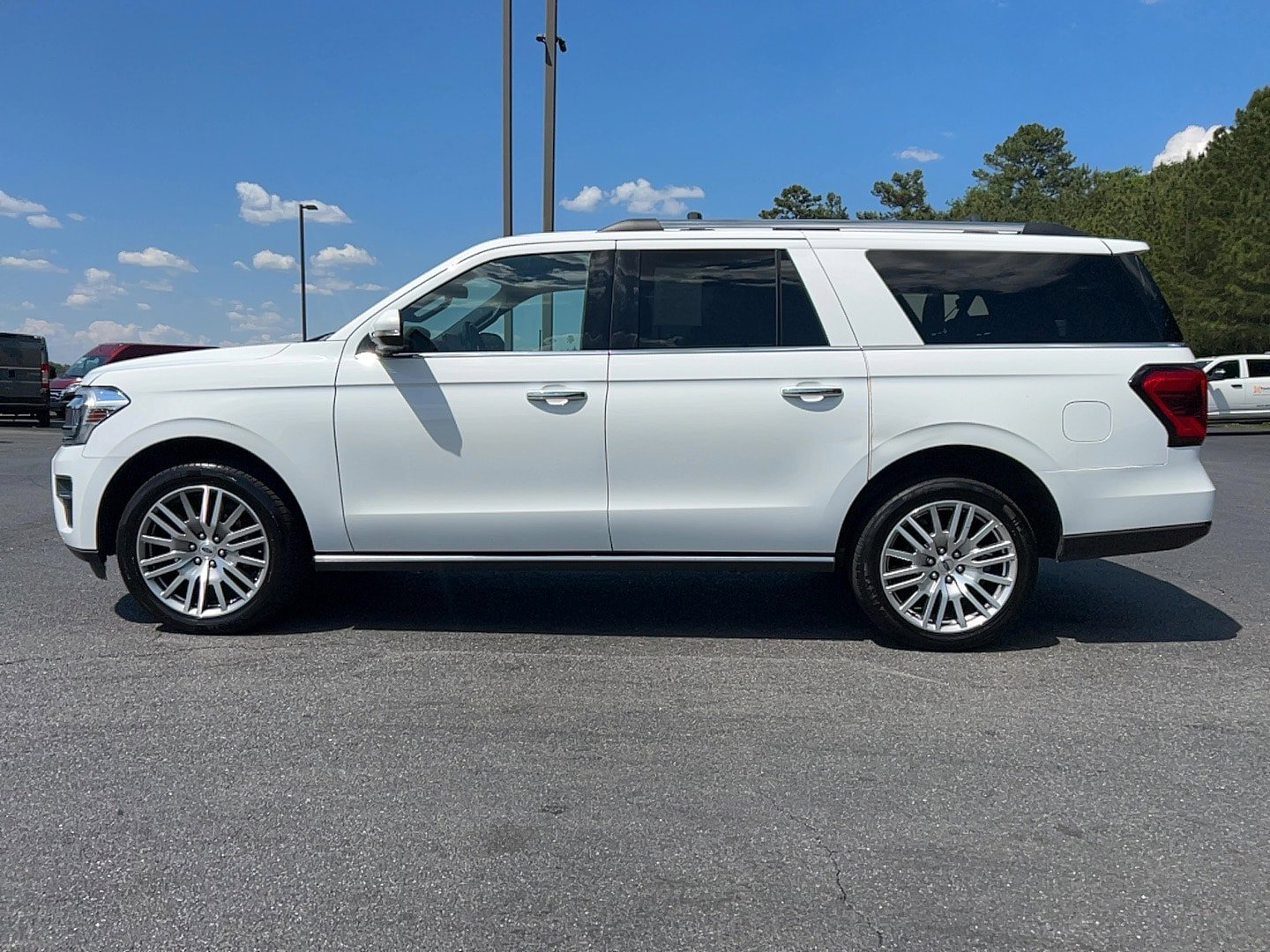 Used 2024 Ford Expedition Max Limited AWD/4WD image 8