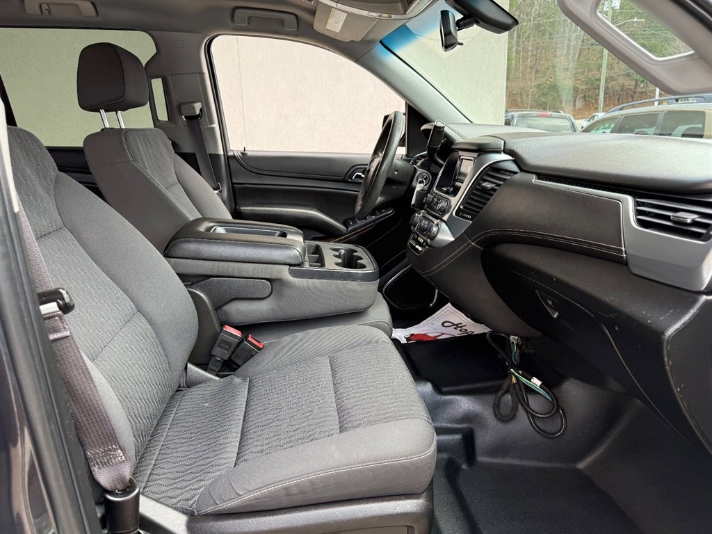 Used 2016 Chevrolet Tahoe 4WD w/ Remote Keyless Entry Package image 4