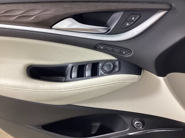 Used 2022 Buick Enclave Avenir w/ Avenir Technology Package FWD image 11