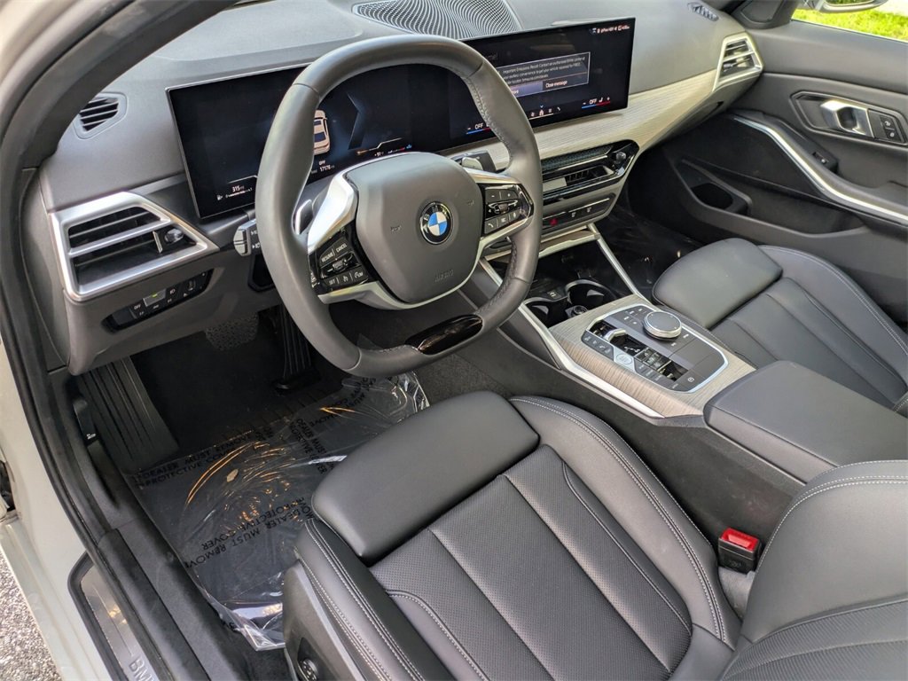 Used 2025 BMW 330i Sedan image 10